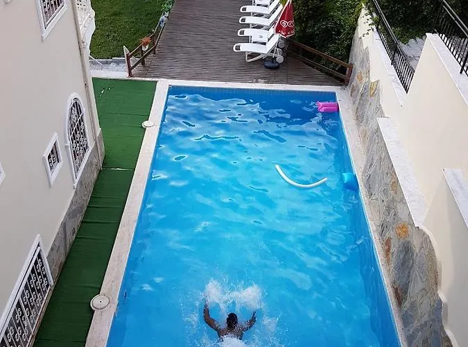 Ersah Kusadası