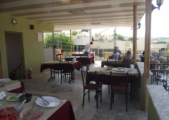 Hotel Ersah 2*