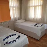 Hotel Ersah 2*