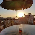 Hotel Ersah 2*